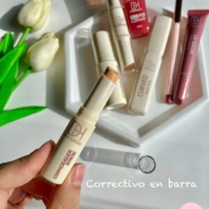 Corrector en stick D’hermosa!